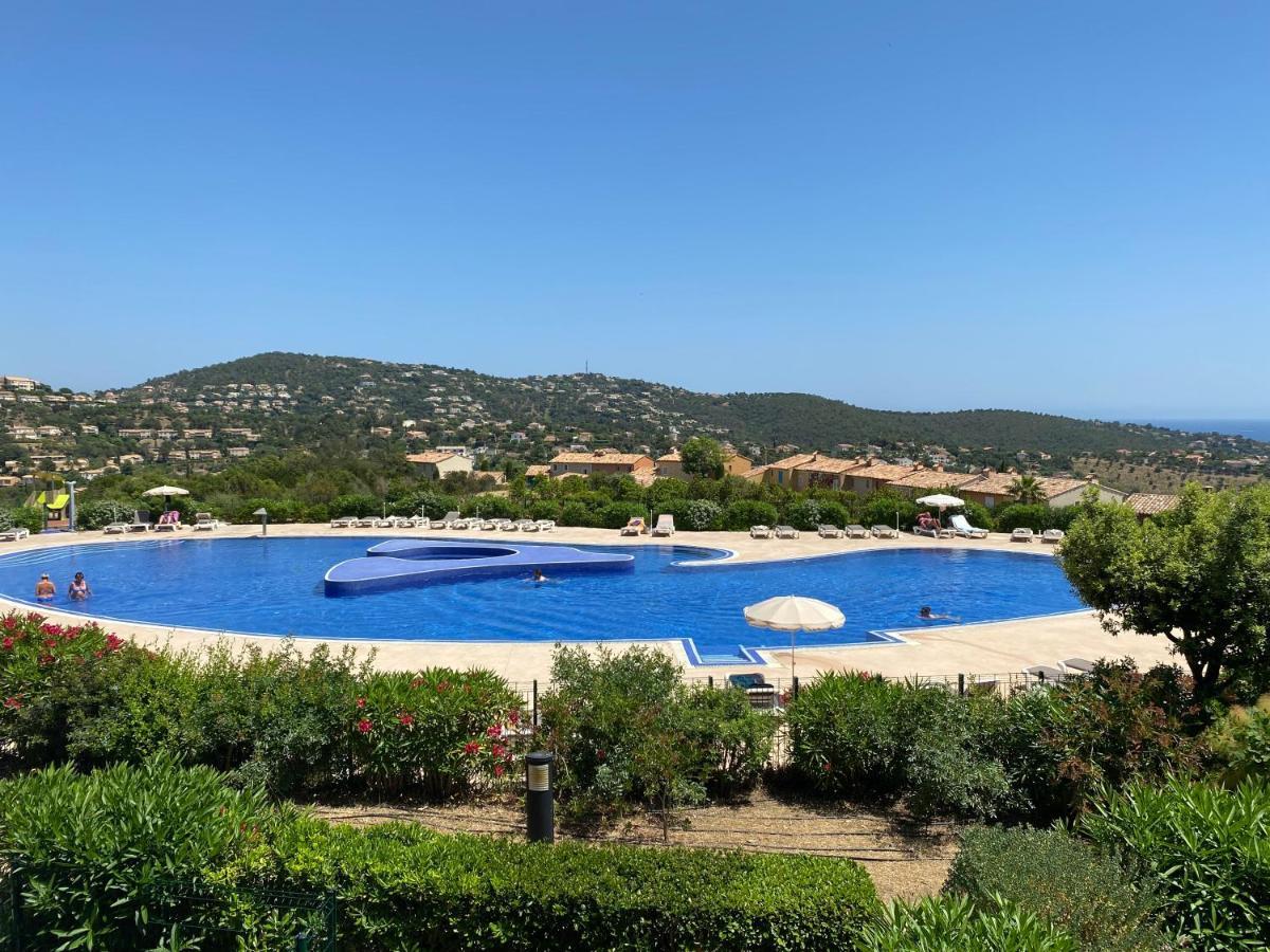 Appart. Vue Mer Avec Piscine - Golfe De St Tropez Les Issambres Zewnętrze zdjęcie